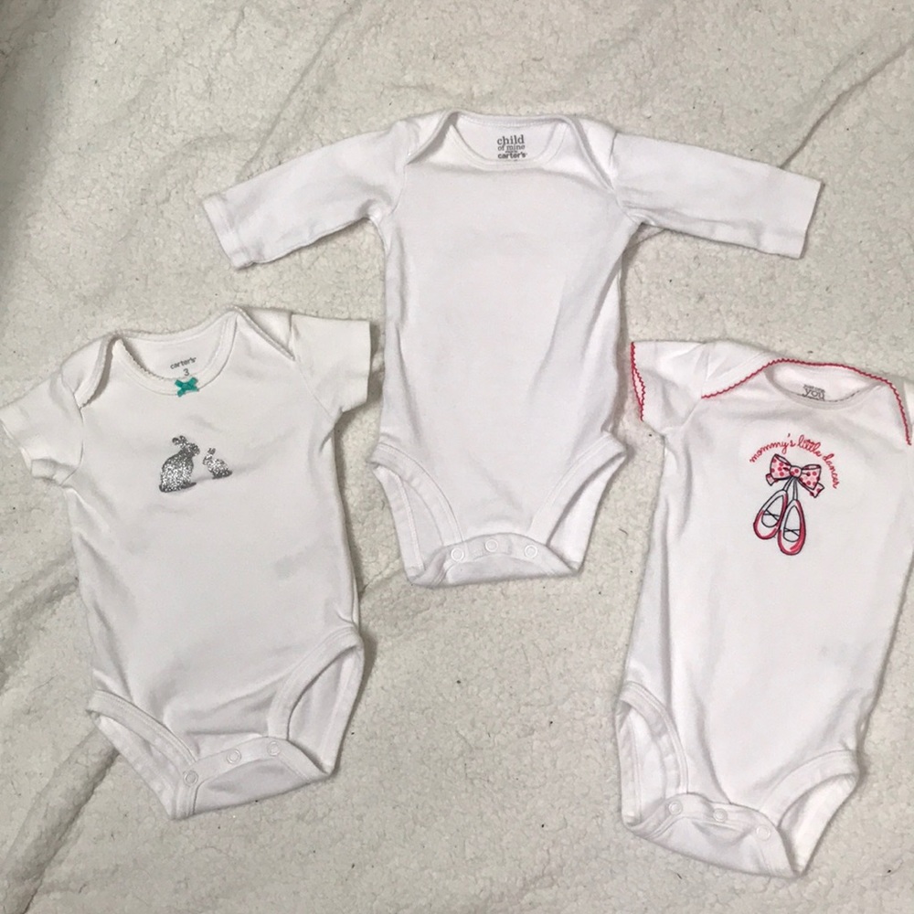 Carters 3 different onesies. 3M